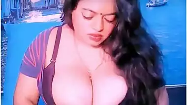Amateur model fulfills Desi guys' request exposing gigantic tits
