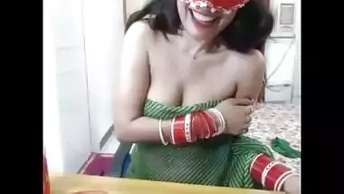 indian hottie radhika on webcam
