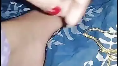 Cute Tamil Girl Showing Boobs