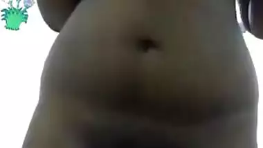 Today Exclusive- Cute Lankan Girl Showing Her Big Boobs And Pussy