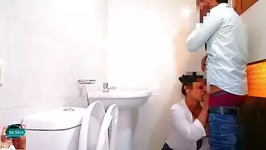 Quick Fuck With My Office Hot sexy Girl in The Office Bathroom