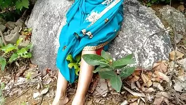 Indian Desi Girlfriend in Open Field Village Outdoor Sex In Forest On Rock