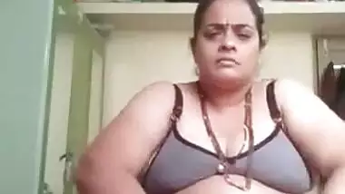 Horny Desi Bhabhi Boobs Sucking And Fingering