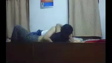 Indian sex videos clip of busty aunty fucked by hubby’s friend on cam