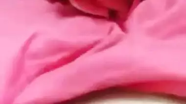 Desi cut girl show her boob and pussy