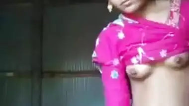 Married Village Girl Showing And Fingering