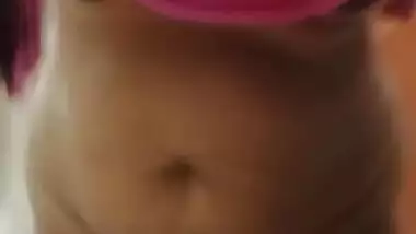 Sweet Indian Bhabhi shows boobs pussy