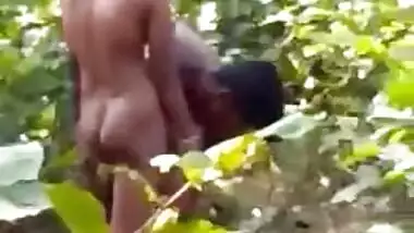 [ Indian Porn XXX ] Desi collage lover caught when they outdoor fucking