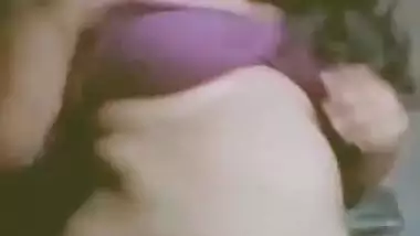 Chubby girlfriend Indian fingering viral video