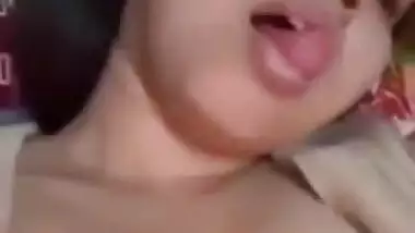 Very beautiful Hory girl pussy Fingering