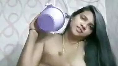 Desi aunty in bathroom mastrubating