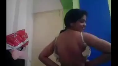 Big boobs aunty hindi sex mms