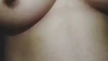 Sexy DESI girl Showing Boob And Pussy