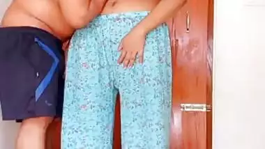 COUPLE SEX teacher with model Rumpa with old man