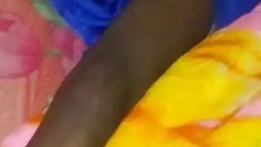 Bihari hairy pussy show MMS video