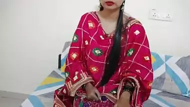 xxx Indian Desi step-mom ne sex ki lat laga di full hindi video xxx big boobs Saarabhabhi6 clear Hindi audio horny sexy