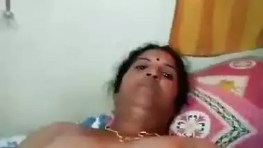 Horny Indian Milf Record Her Nude Selfie