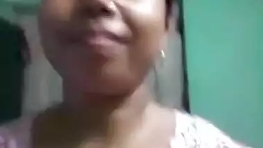 FSI porn blog videos of a breasty lonely Telugu wife