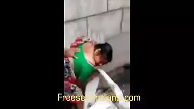 Outdoor Indian street sex scandal mms