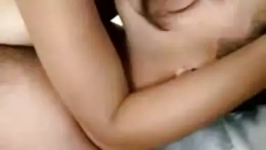 Desi girl sucking cock of young lover