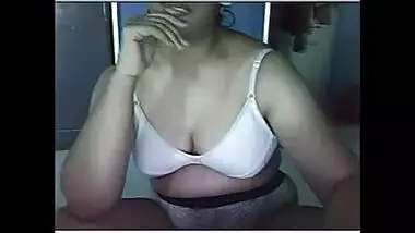 Tamil with natural tits webcam