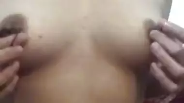 Desi Girl playing with boob