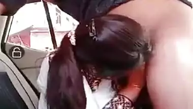 Indian Housewife’s Hot MMS With Family Friend In Car