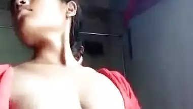 Boudi Showing her huge boobs Pressing and Hairy Pussy