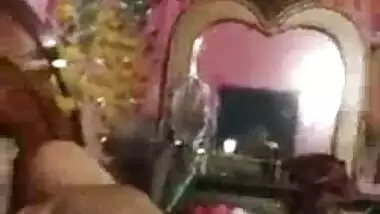 Kuwari bhateji aur chacha ke fuck ka real Indian porn video
