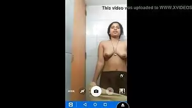 Bangladeshi wife nude MMS video leaked