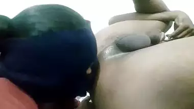 Tamil Cute Milf Eats Husband 's friend 's Butt...