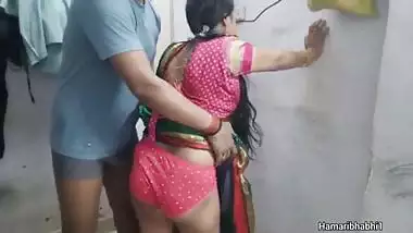 Indian desi bhabhi fucked in saree