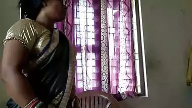 Chennai’s working milf enjoys Tamil sex with her Devara