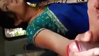 Hindi Maid giving blowjob in car