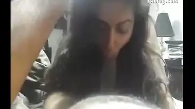 Indian college girl given hot blowjob session to her teacher