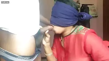 Sexy Bhabhi Streching Pussy Lips – Movies