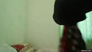 Desi hostel girl recorded by her roommate and leaked vidoe with her BF 2