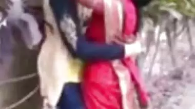 Old aunty kissing passionately with own nephew outdoor. Desi XXX mms sex