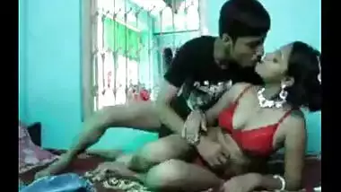 Bangladeshi teen girl home sex with cousin