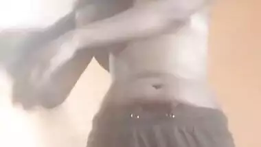 Sexy full nude show by Indian girl