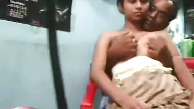 Sexy Telugu village girl having fun with her neighbor