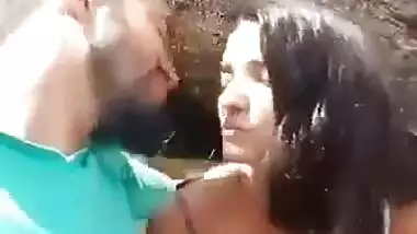 Cute Desi girl sex with her boyfriend in the outdoor