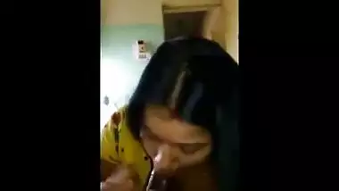 Marwadi Bhabhi sex clip shot by her cuckold hubby