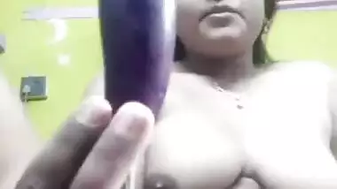 Super horny boudi with brinjal