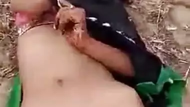 Village girl pussy show in the outdoors Dehati sexy video