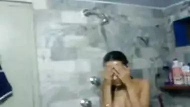 desi girl taking bath