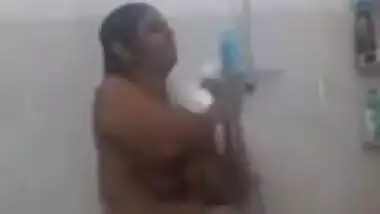 Desi village bhabi nude bath