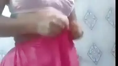 Newly married bhabhi making video for lover