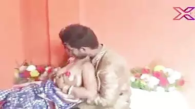 Hot Indian XXX couple have wedding night sex on camera