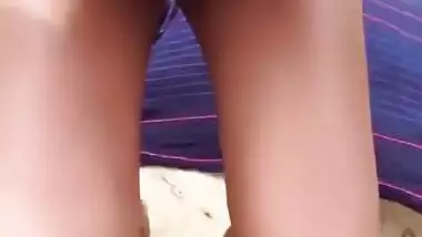 Sri Lankan In Girl Show Public Beach වල් කෙල්ල බීච් එකෙ ගත්ත ආතල් එක